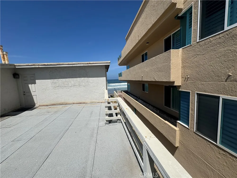 1398 Seacoast #B Imperial Beach, CA 91932