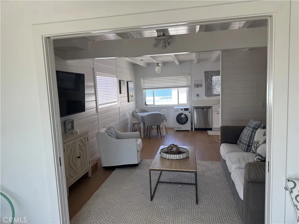 1398 Seacoast #B Imperial Beach, CA 91932