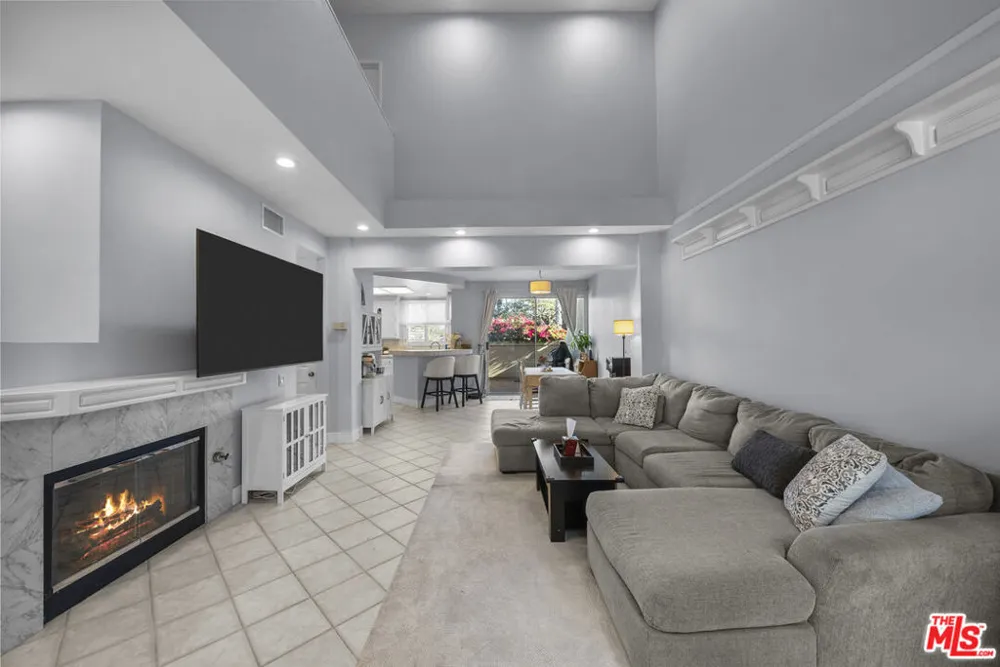 373 Blue Dolphin Drive Port Hueneme, CA 93041