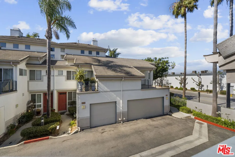 373 Blue Dolphin Drive Port Hueneme, CA 93041