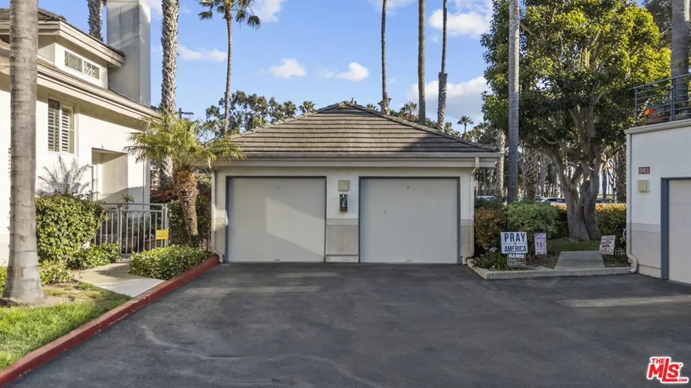 373 Blue Dolphin Drive Port Hueneme, CA 93041