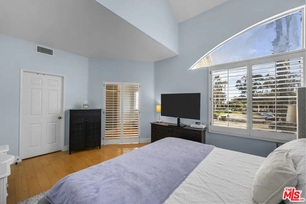 373 Blue Dolphin Drive Port Hueneme, CA 93041