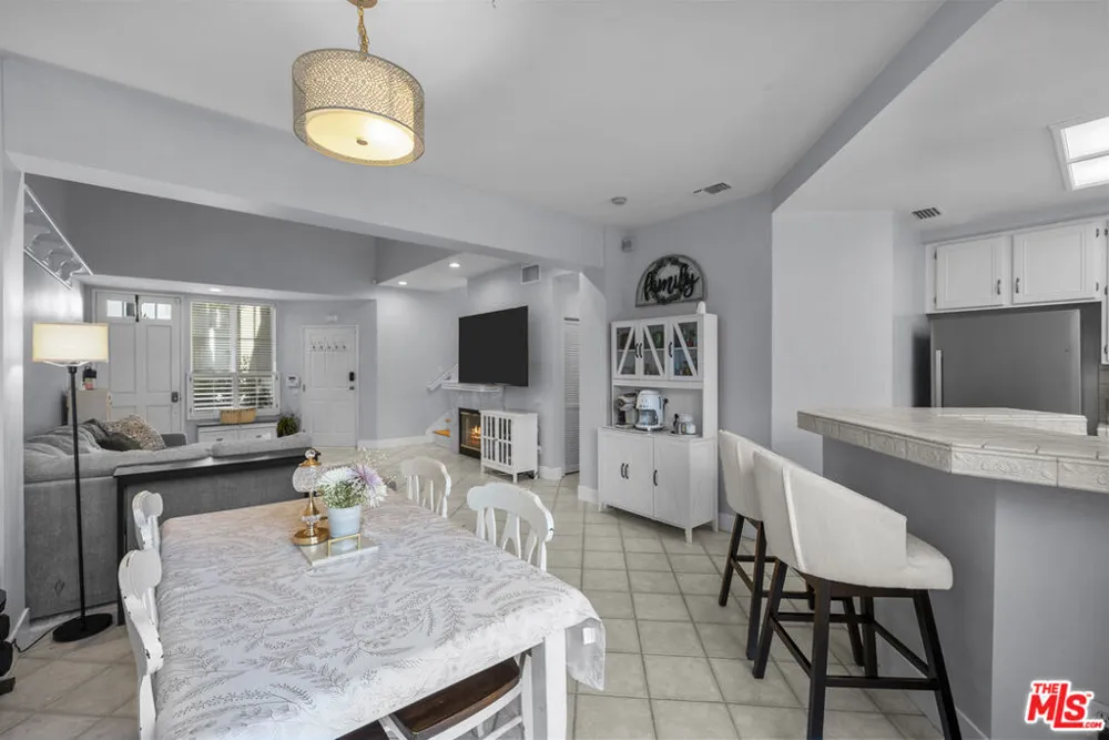 373 Blue Dolphin Drive Port Hueneme, CA 93041