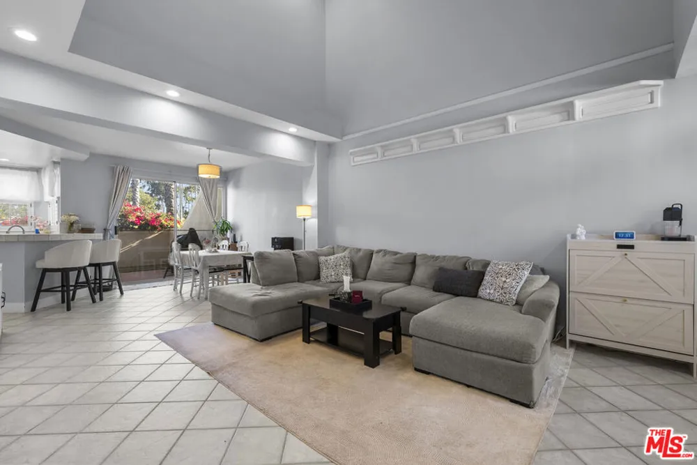 373 Blue Dolphin Drive Port Hueneme, CA 93041