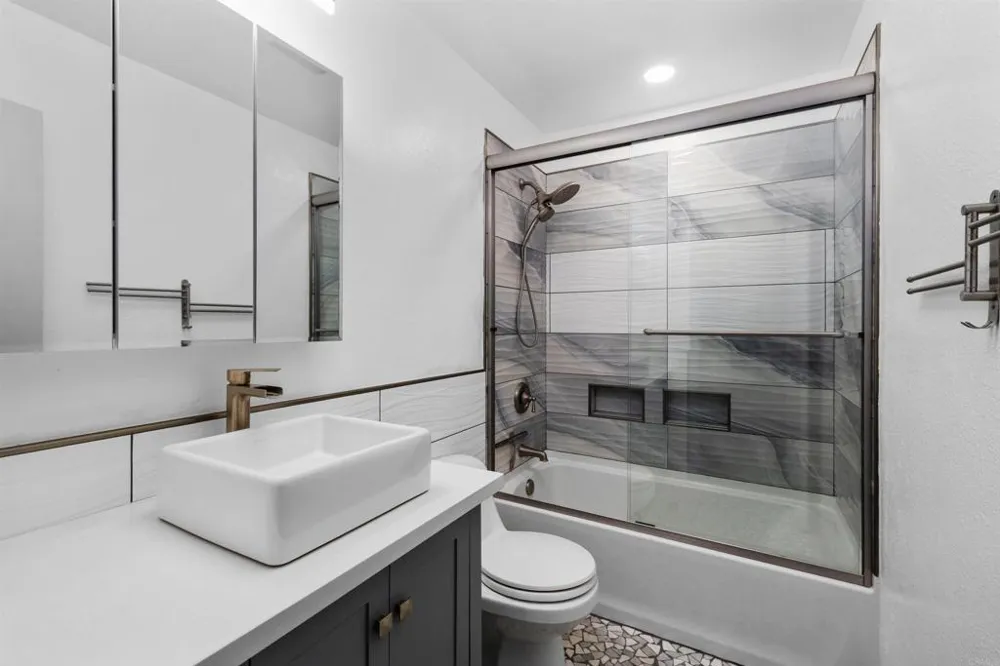 3426 Via Alicante La Jolla, CA 92037