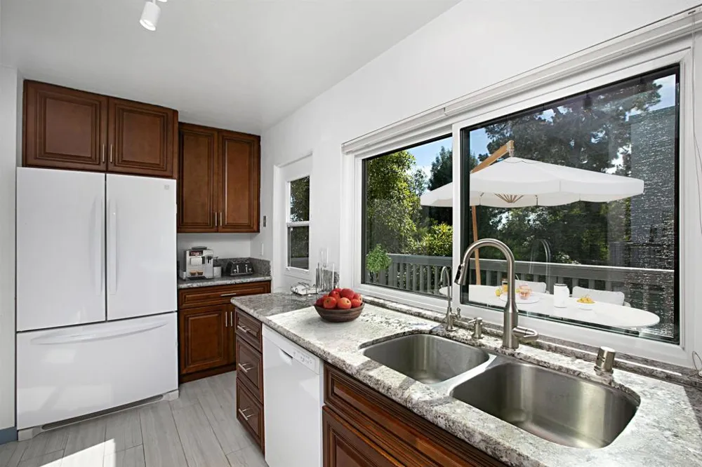 3426 Via Alicante La Jolla, CA 92037