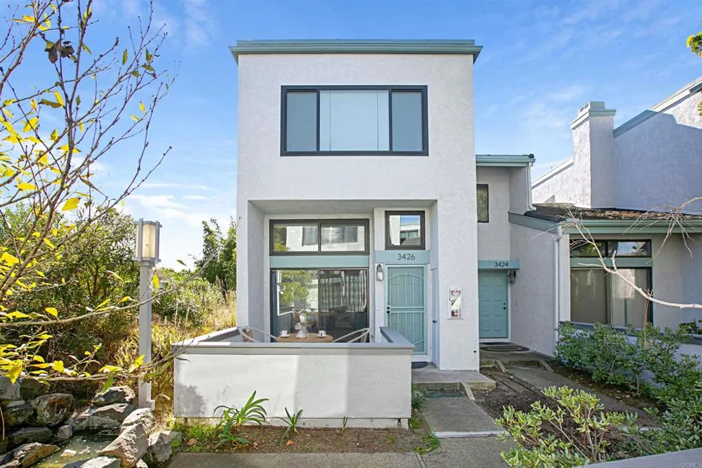 3426 Via Alicante La Jolla, CA 92037