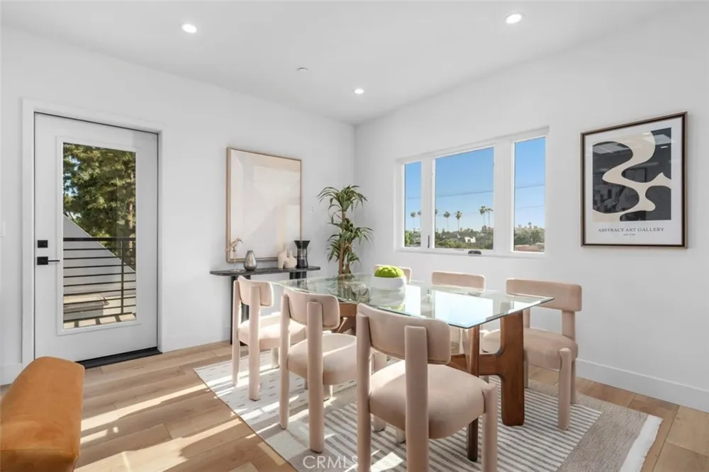 150 S Oak Knoll #202 Pasadena, CA 91101