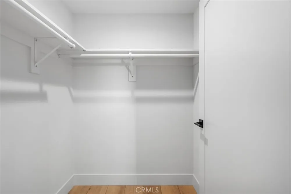 150 S Oak Knoll #202 Pasadena, CA 91101