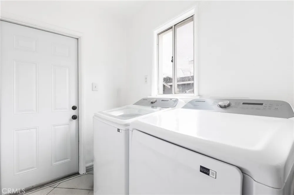 6612 Plaska Ave Huntington Park, CA 90255