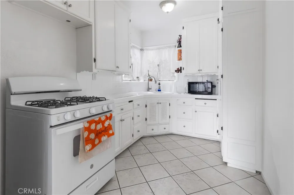 6612 Plaska Ave Huntington Park, CA 90255