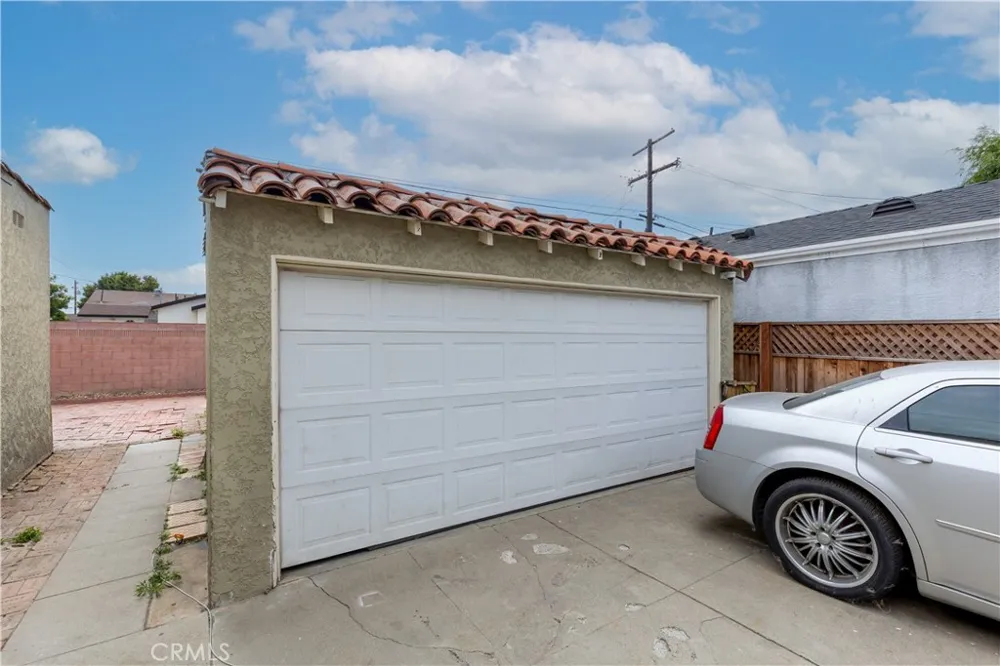 6612 Plaska Ave Huntington Park, CA 90255