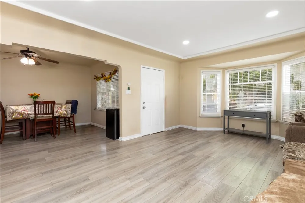 6612 Plaska Ave Huntington Park, CA 90255