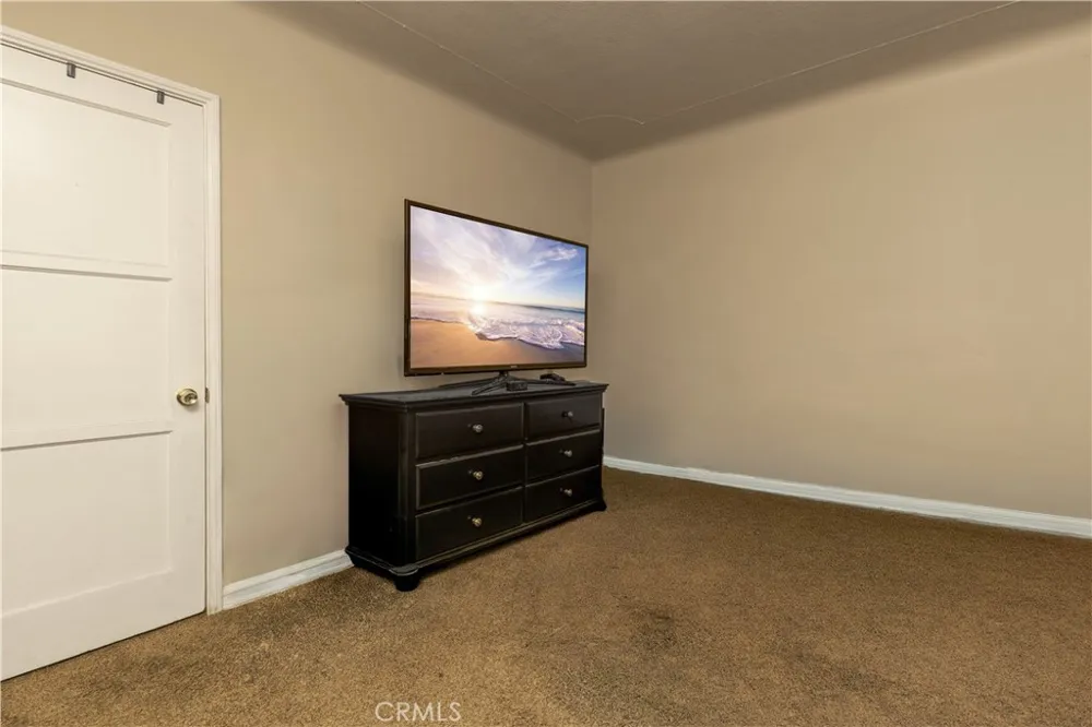 6612 Plaska Ave Huntington Park, CA 90255