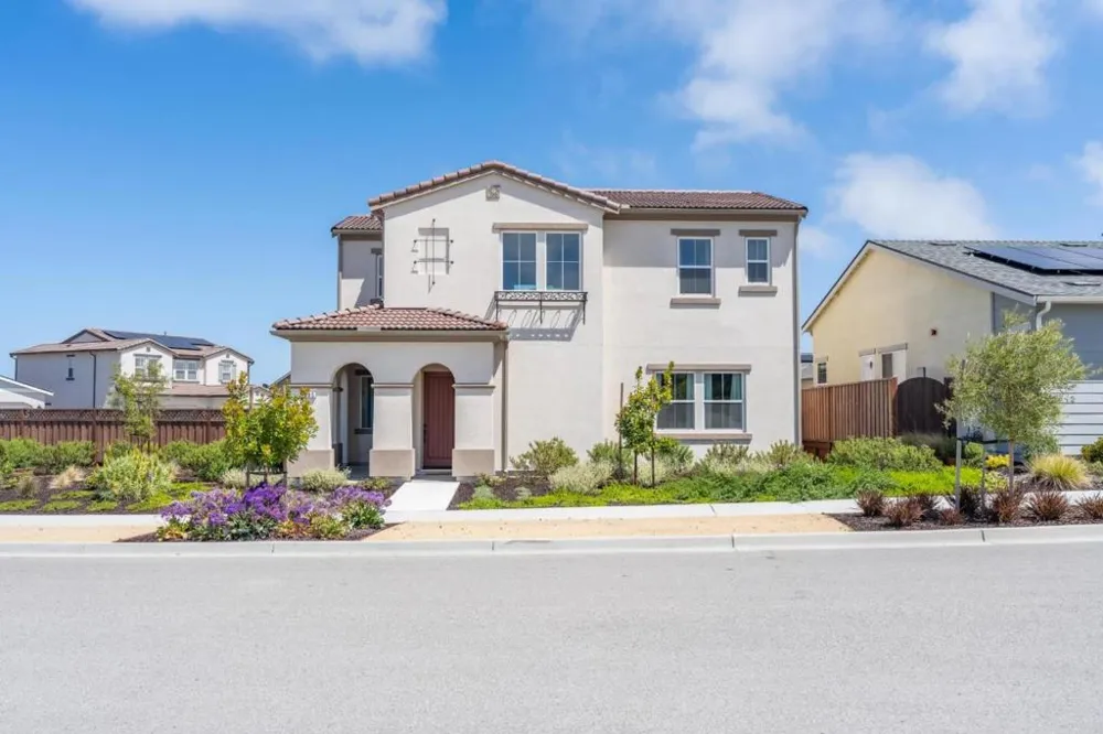 585 Santa Lucia Way Marina, CA 93933