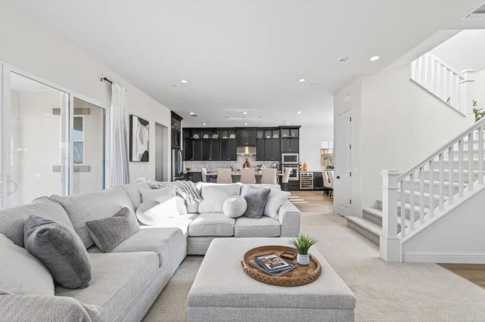 585 Santa Lucia Way Marina, CA 93933