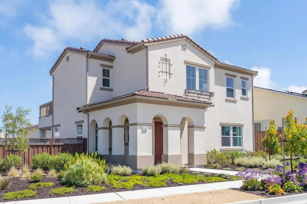 585 Santa Lucia Way Marina, CA 93933