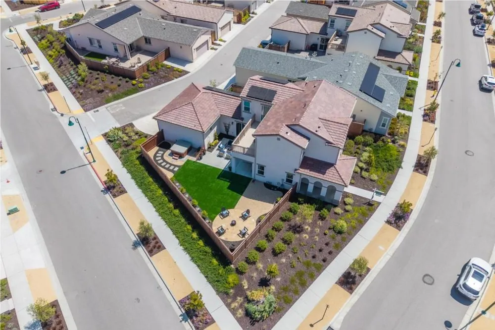 585 Santa Lucia Way Marina, CA 93933