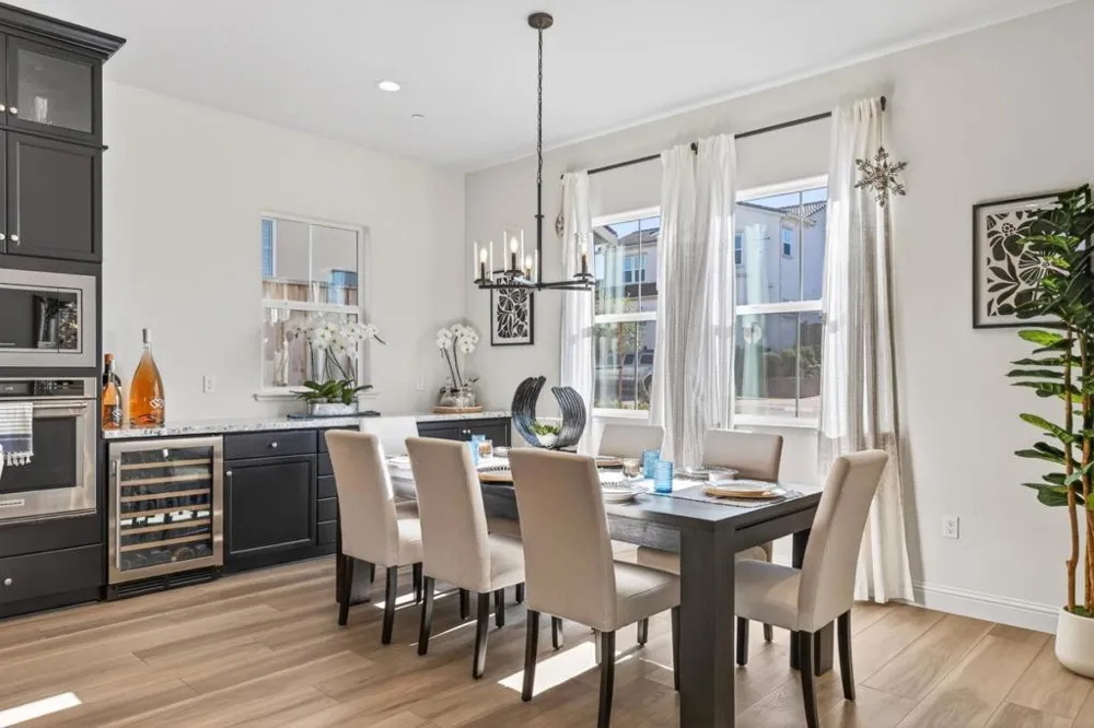 585 Santa Lucia Way Marina, CA 93933