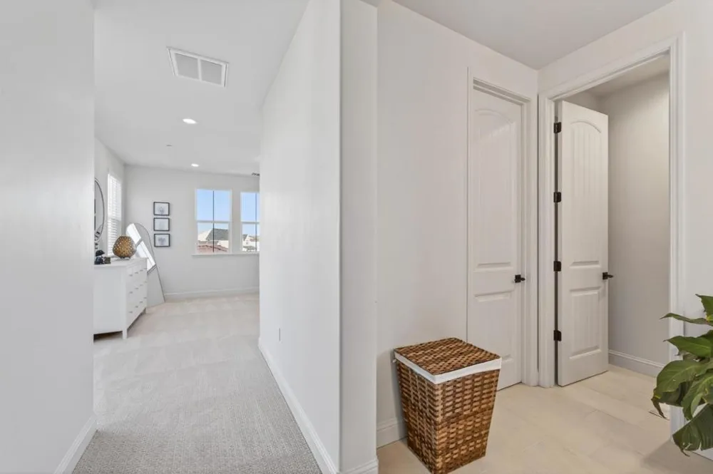585 Santa Lucia Way Marina, CA 93933