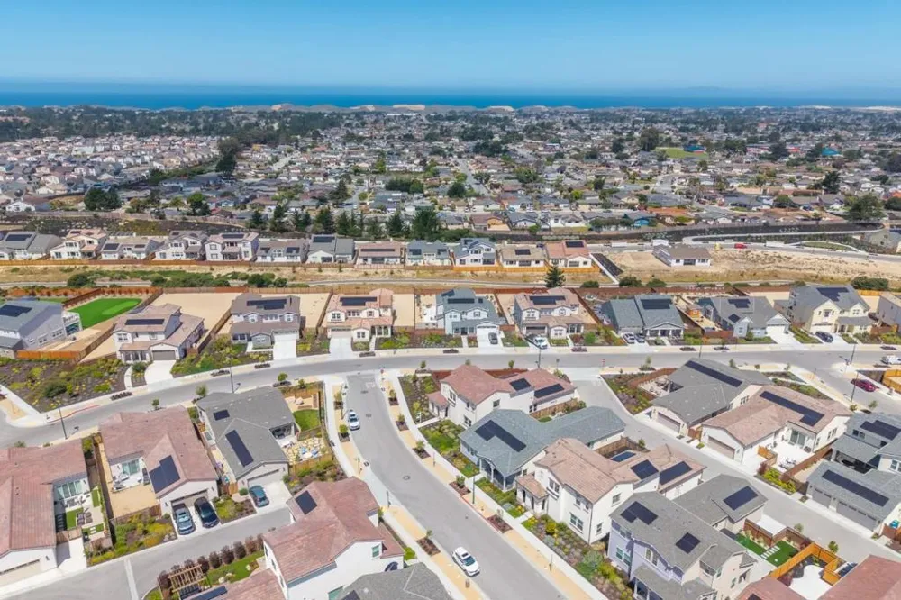 585 Santa Lucia Way Marina, CA 93933