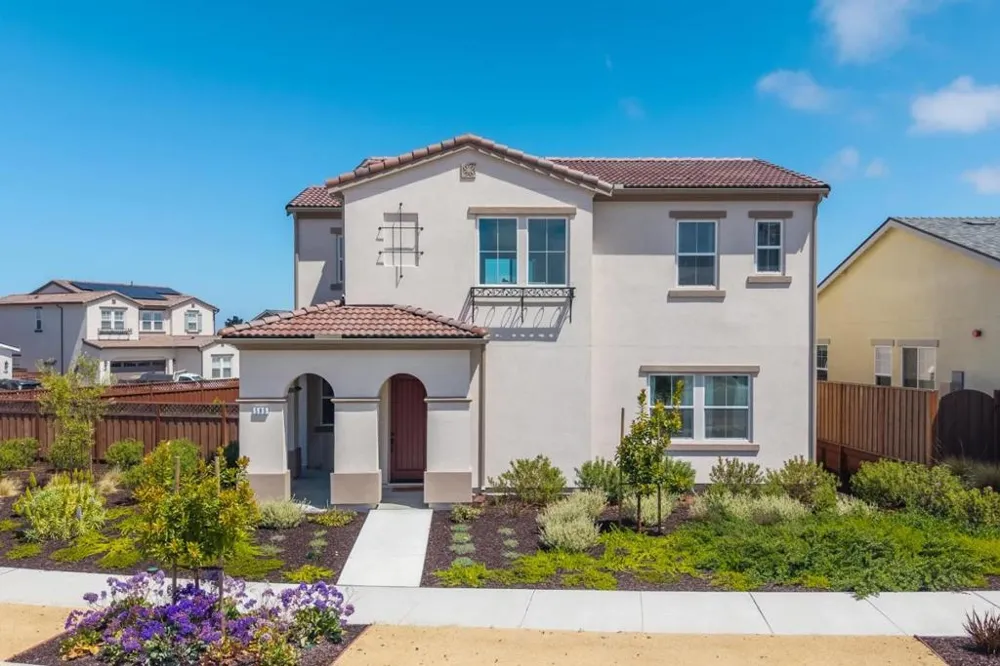 585 Santa Lucia Way Marina, CA 93933