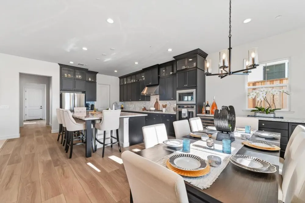 585 Santa Lucia Way Marina, CA 93933