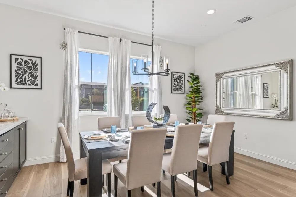 585 Santa Lucia Way Marina, CA 93933