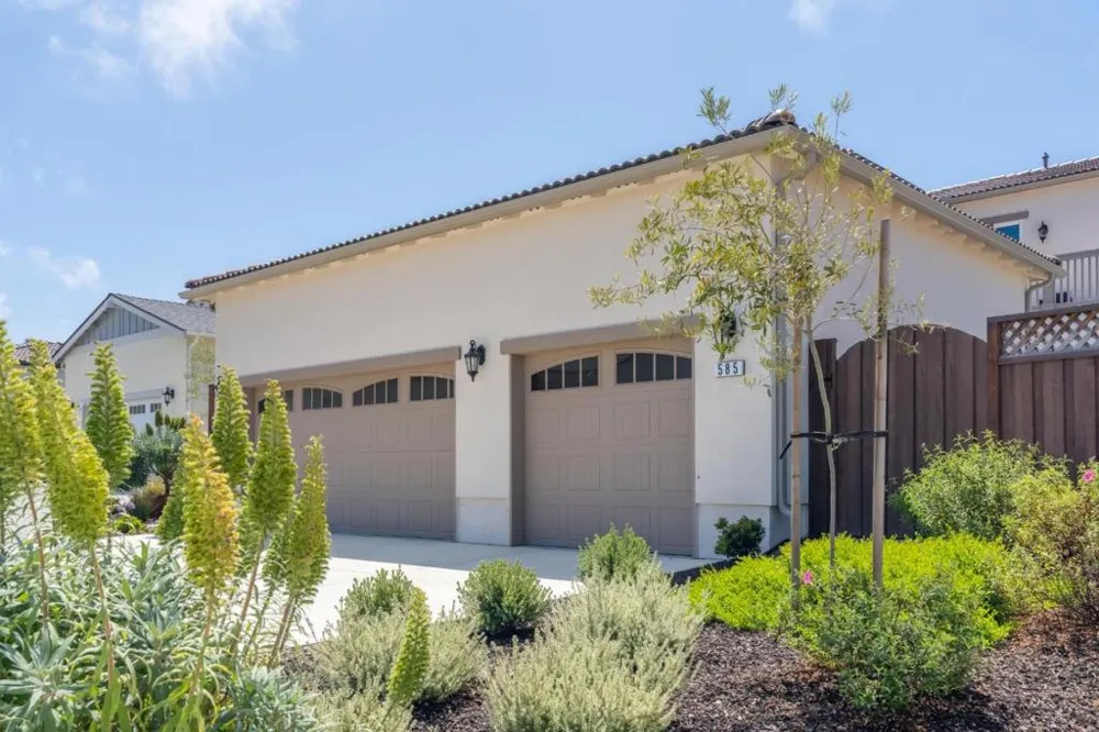 585 Santa Lucia Way Marina, CA 93933