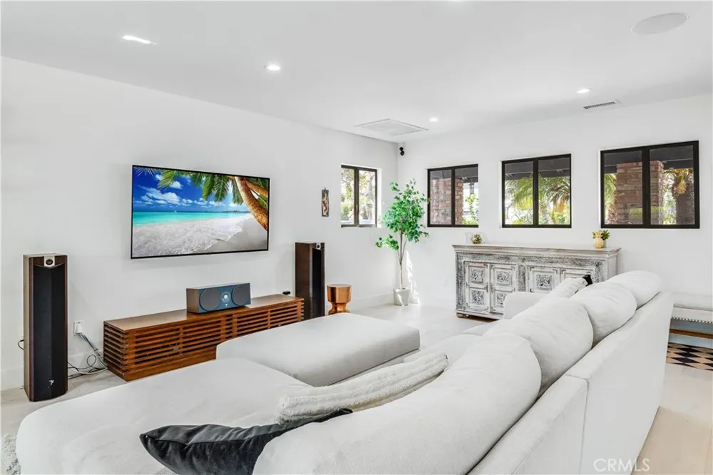 1231 South Irena Ave Redondo Beach, CA 90277
