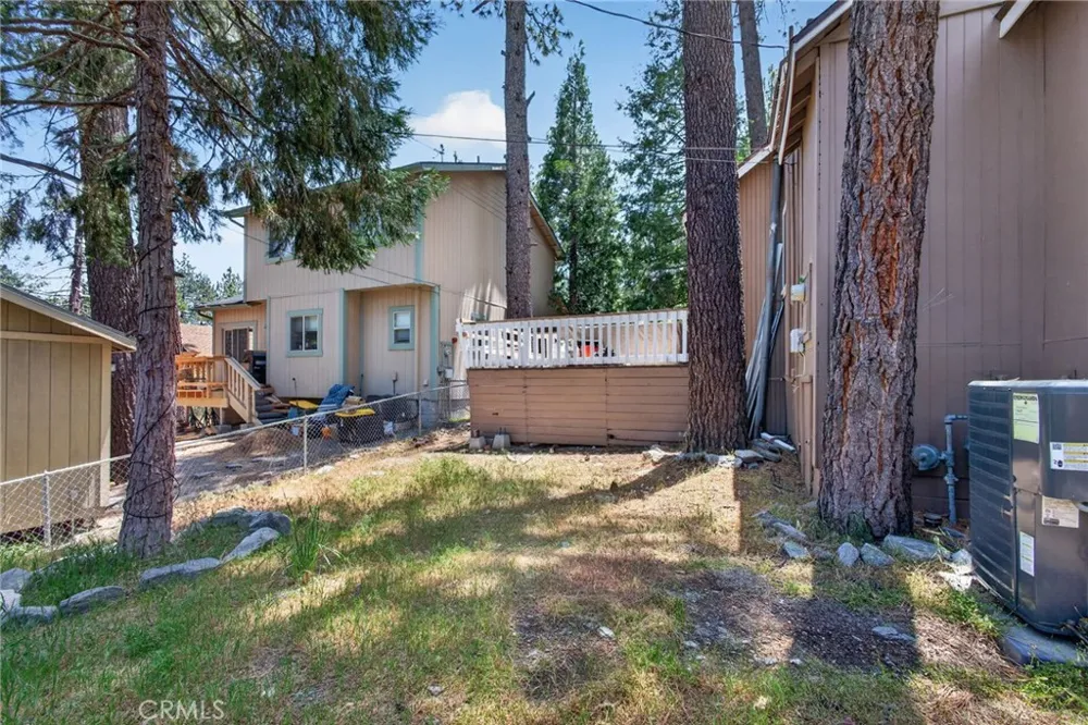 1674 Twin Lakes Wrightwood, CA 92397