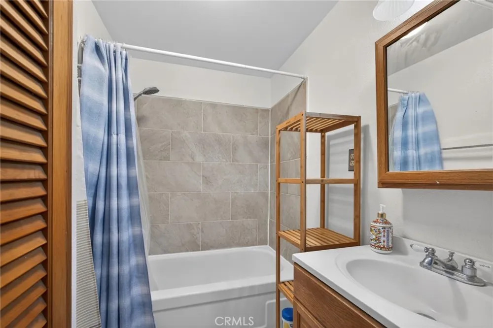 1674 Twin Lakes Wrightwood, CA 92397
