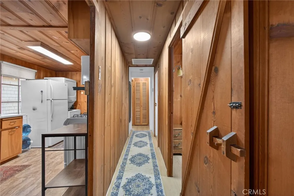 1674 Twin Lakes Wrightwood, CA 92397