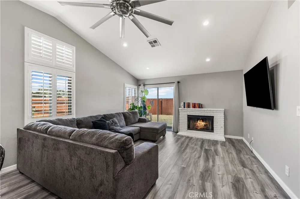 3633 Capri Court Rosamond, CA 93560