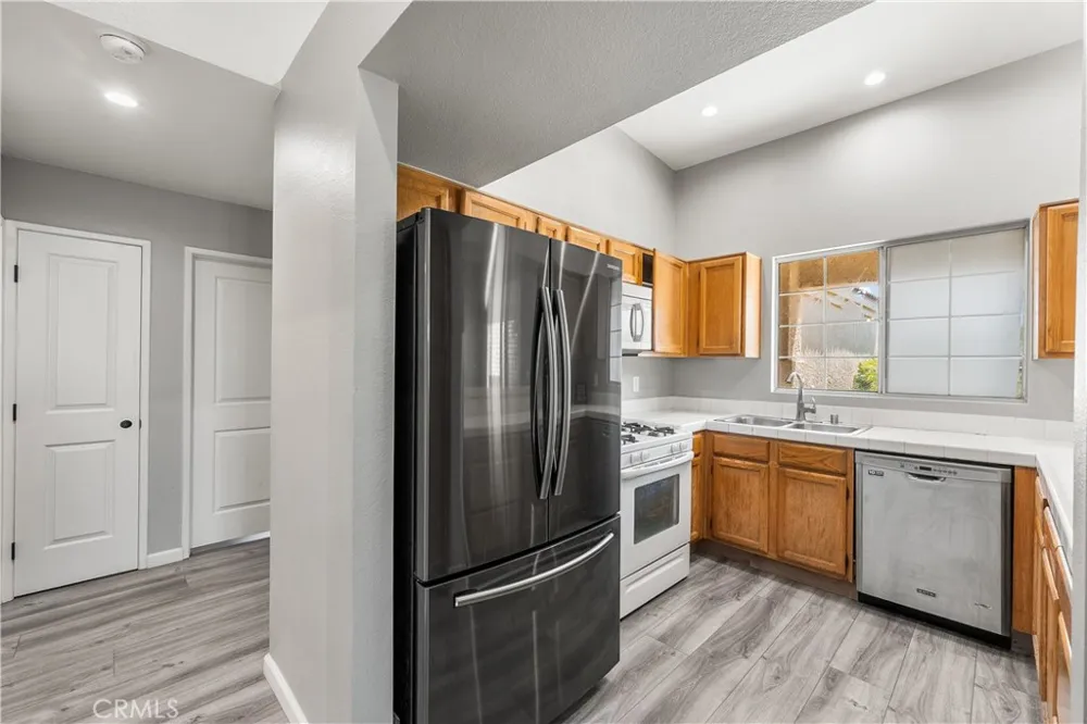 3633 Capri Court Rosamond, CA 93560