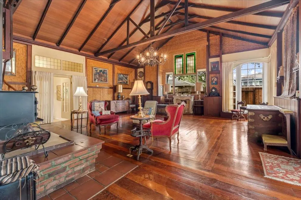 841 Congress Avenue Pacific Grove, CA 93950