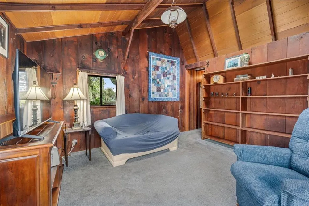 841 Congress Avenue Pacific Grove, CA 93950