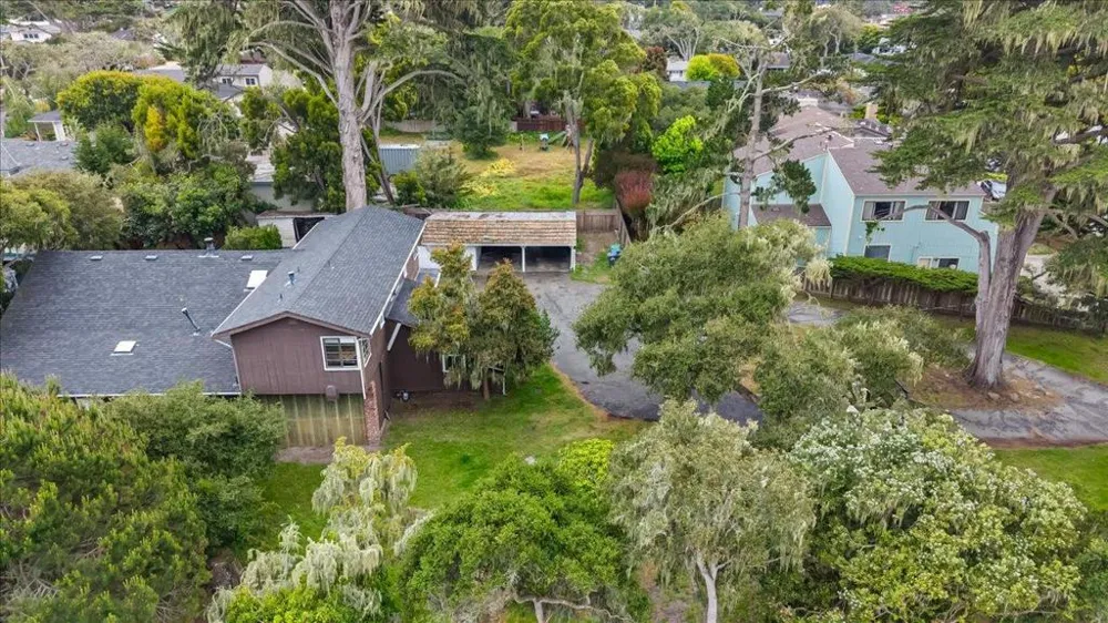 841 Congress Avenue Pacific Grove, CA 93950