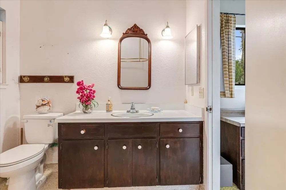 841 Congress Avenue Pacific Grove, CA 93950