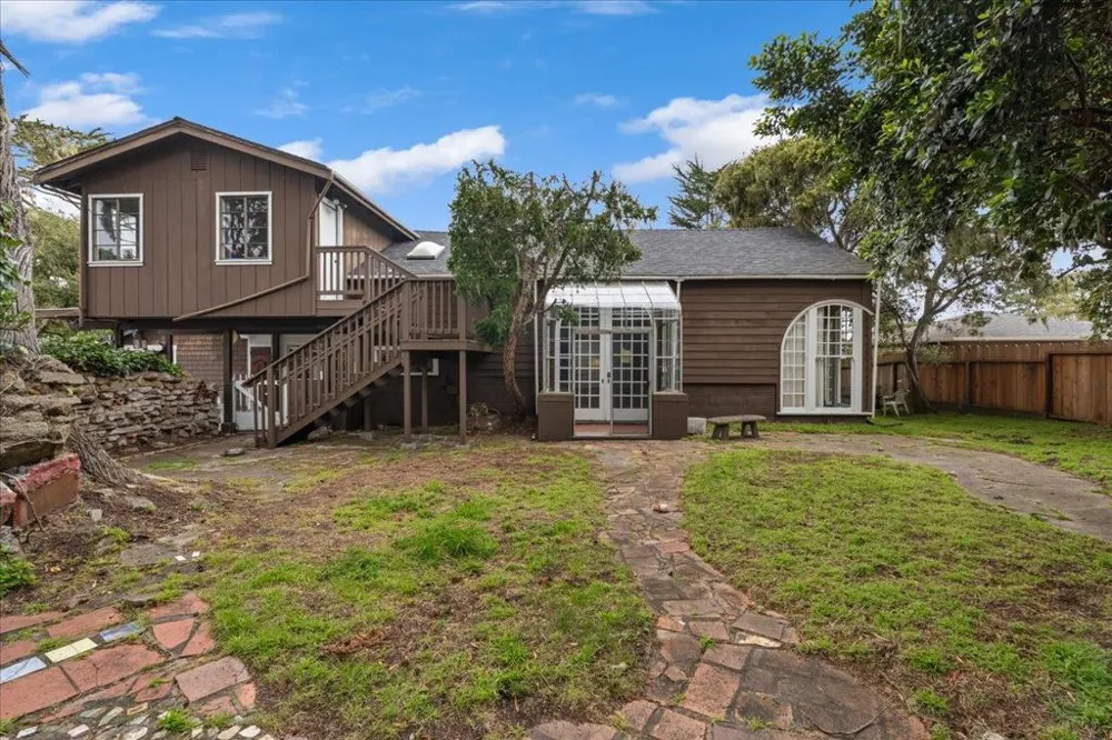 841 Congress Avenue Pacific Grove, CA 93950