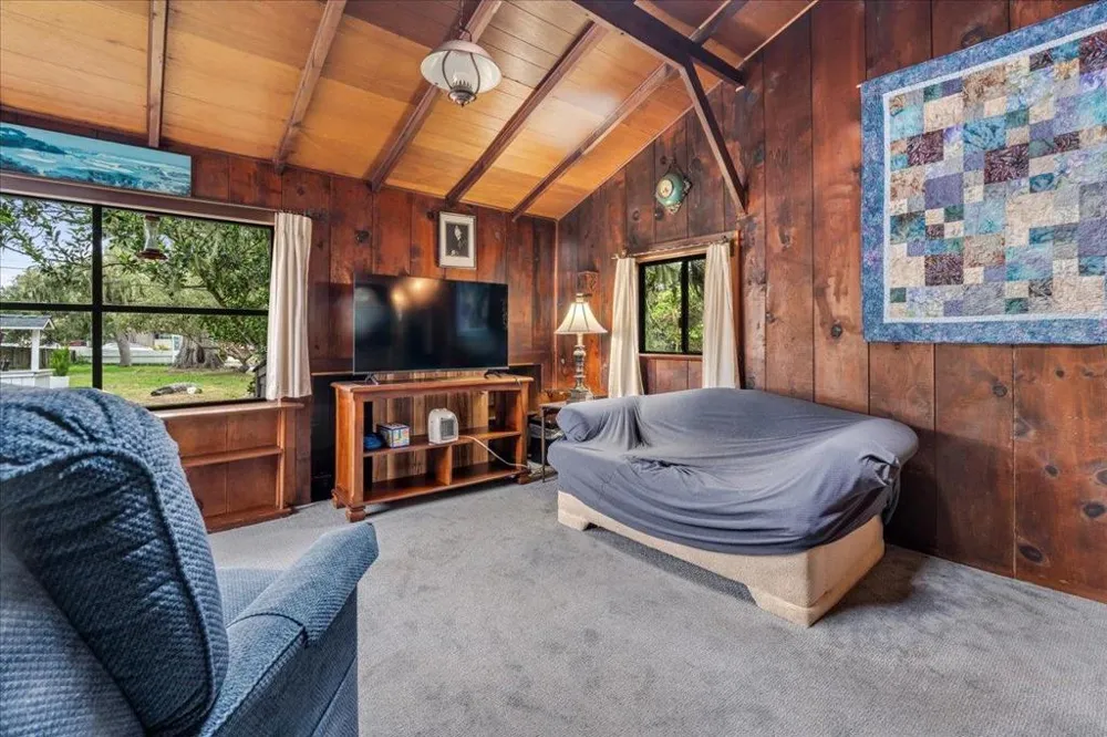 841 Congress Avenue Pacific Grove, CA 93950
