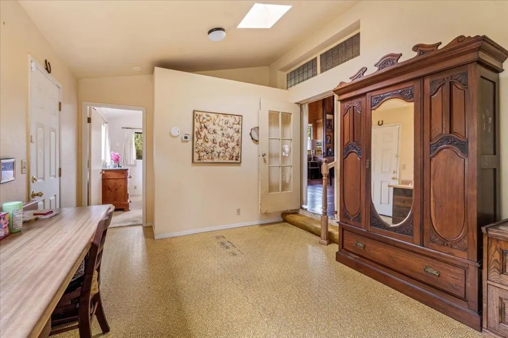 841 Congress Avenue Pacific Grove, CA 93950