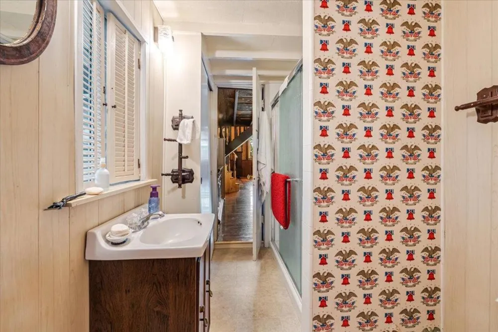 841 Congress Avenue Pacific Grove, CA 93950