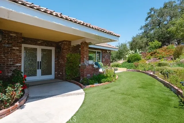 2633 Braided Mane Diamond Bar, CA 91765