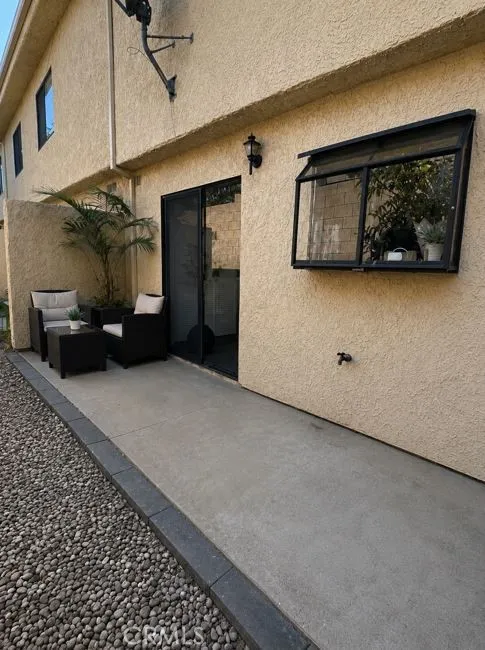 13540 Hubbard #28 Sylmar, CA 91342