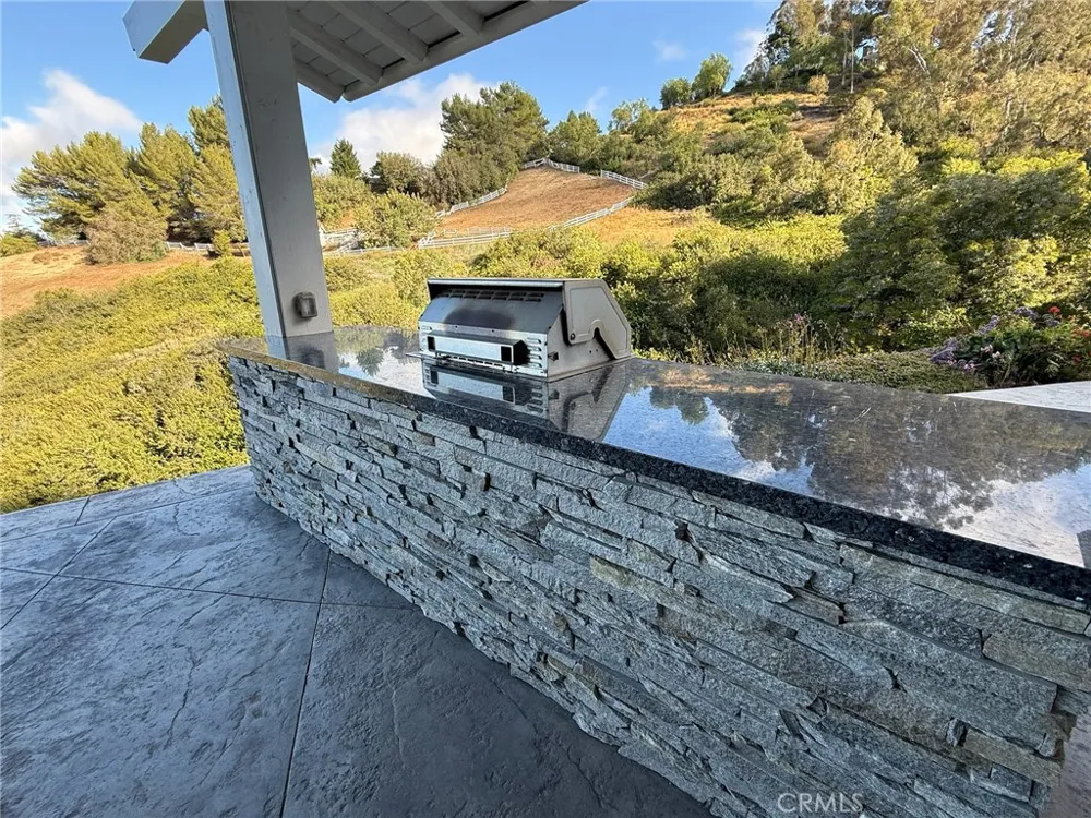 7 Southfield Drive Rolling Hills, CA 90274