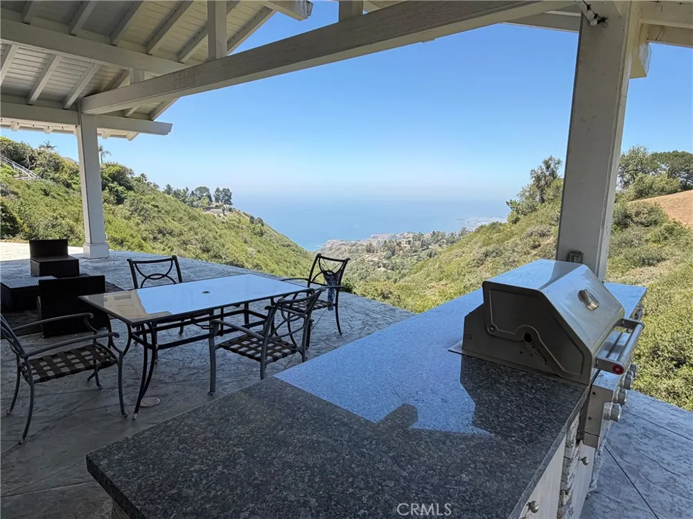 7 Southfield Drive Rolling Hills, CA 90274