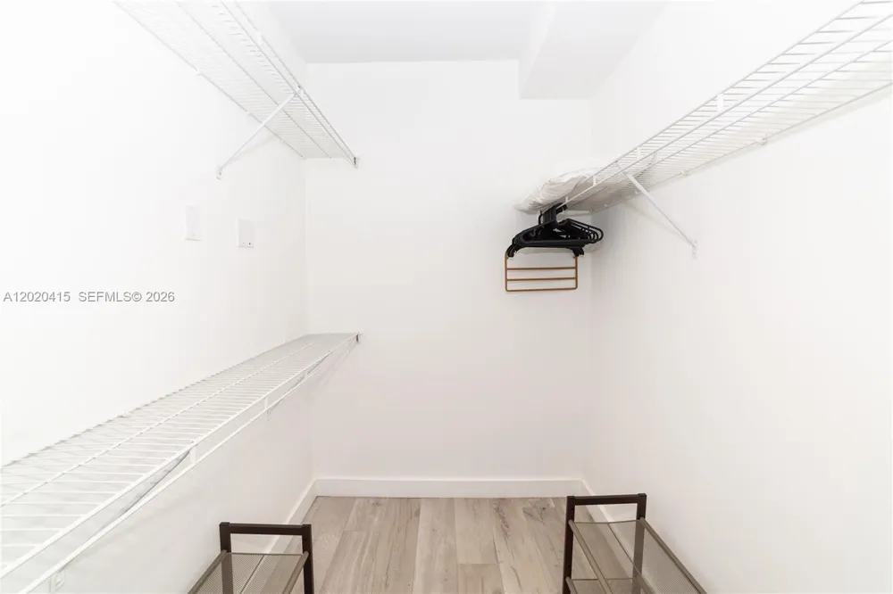 17150 Bay Rd #2808 Sunny Isles Beach, FL 33160