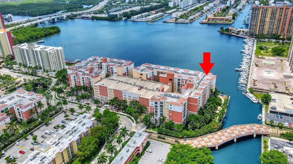 17150 Bay Rd #2808 Sunny Isles Beach, FL 33160
