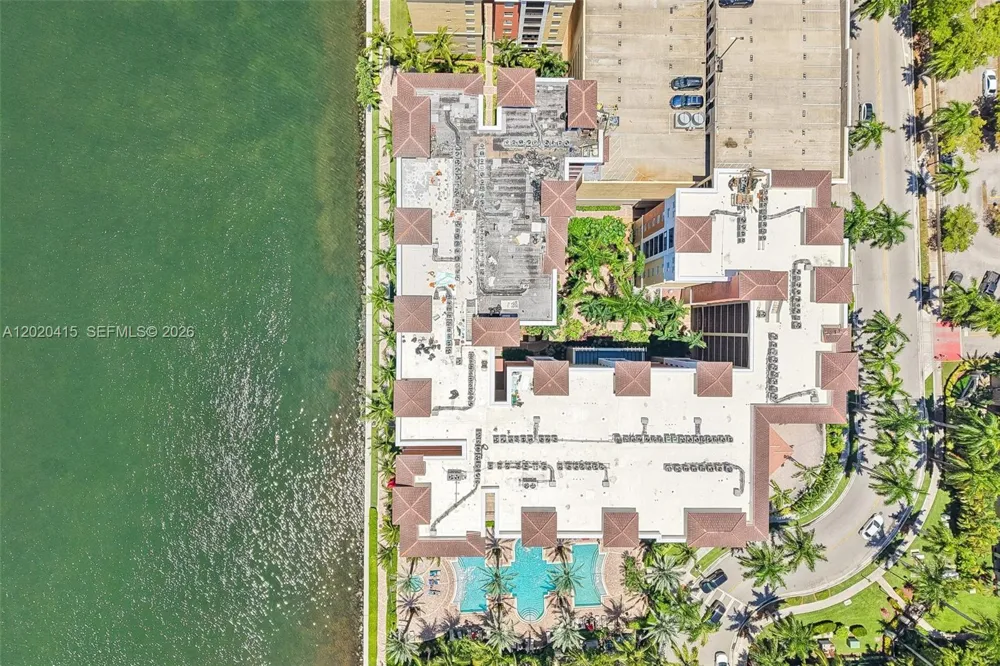 17150 Bay Rd #2808 Sunny Isles Beach, FL 33160